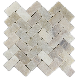 Travertino plytelės, mozaika. Elemento matmenys 2,3 × 4,8 x 1 cm. Interjero dizainas.